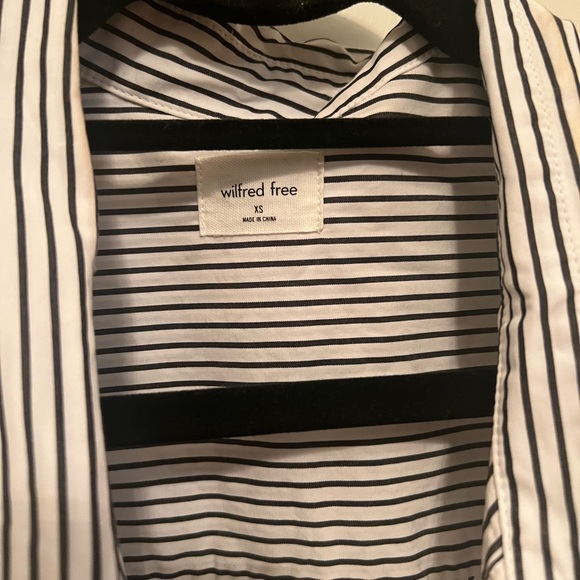 Oversized button up - Picture 2 of 5